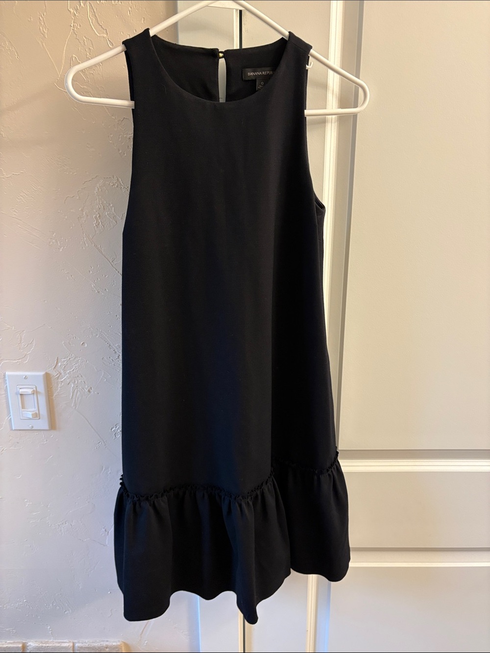 Banana Republic Black Sleeveless Ruffle-Hem Dress